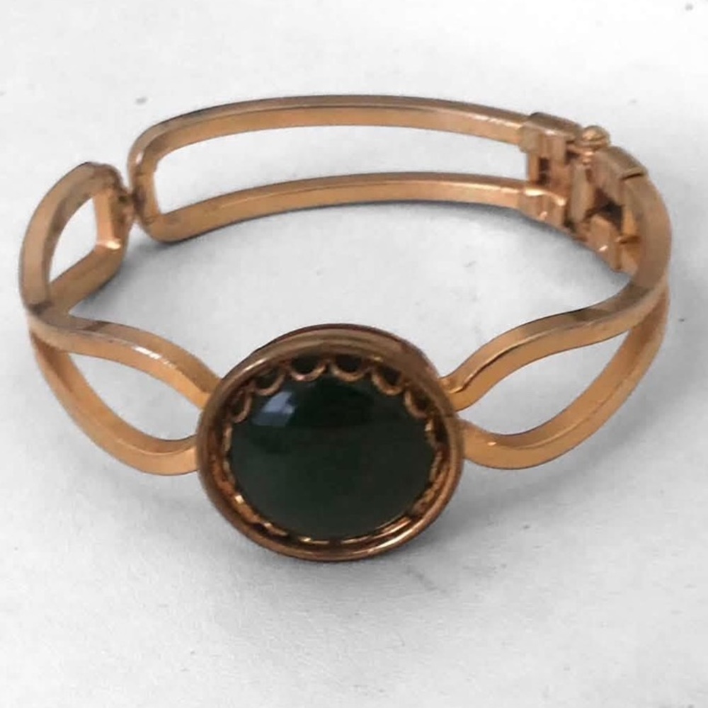 Vintage Green Glass Stone Hinge Bracelet